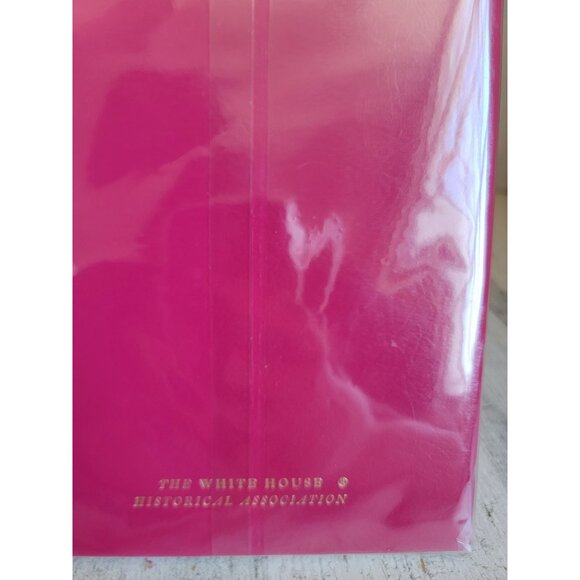 Large NEW‎ white house notebook red collectible journal - Picture 8 of 8